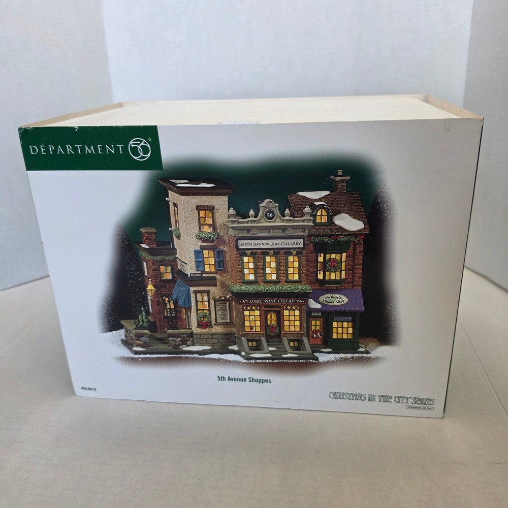 Department 56 Christmas in the City 5th Avenue Shoppes 56.59212 EUC